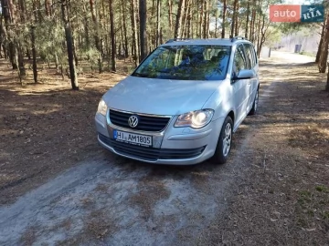 Авто Volkswagen Touran 2008 № 7562169