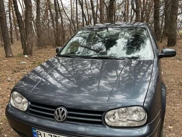 Авто Volkswagen Golf 2000 № 7562935