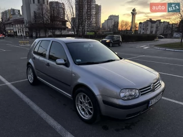Авто Volkswagen Golf 2002 № 7563515
