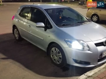 Авто Toyota Auris 2008 № 7564002
