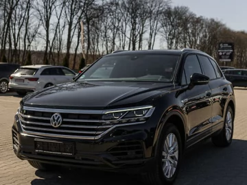 Авто Volkswagen Touareg 2018 № 7564789