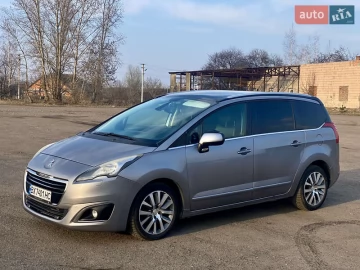 Авто Peugeot 5008 2015 № 7565409