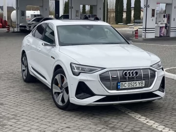 Авто Audi E-Tron 2020 № 7565470