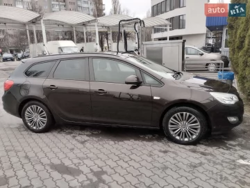 Авто Opel Astra 2013 № 7565724