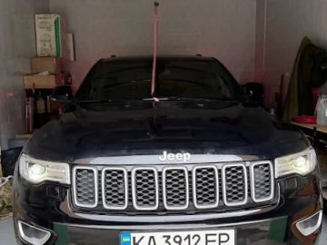 Авто Jeep Grand Cherokee 2021 № 7566097