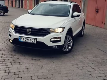 Авто Volkswagen T-Roc 2018 № 7567094