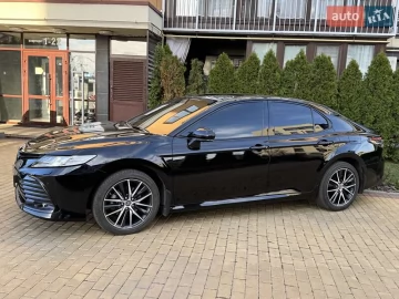 Авто Toyota Camry 2023 № 7567114