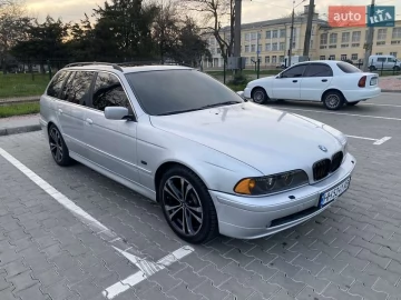 Авто BMW 5 Series 2003 № 7567310