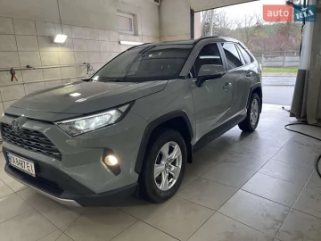 Авто Toyota Rav4 2021 № 7567934