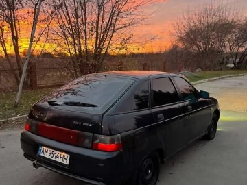 Авто ВАЗ 2112 2005 № 7567949