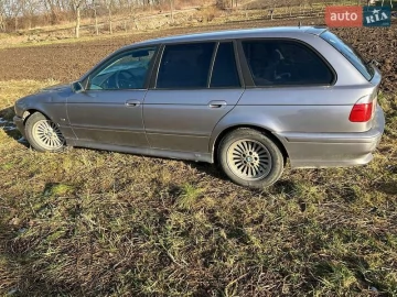 Авто BMW 5 Series 2001 № 7567951