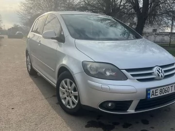 Авто Volkswagen Golf Plus 2005 № 7568297