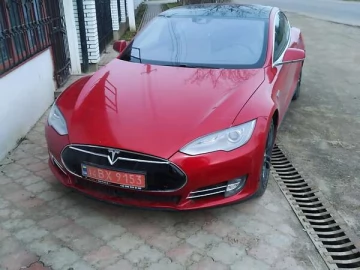 Авто Tesla Model S 2015 № 7568457