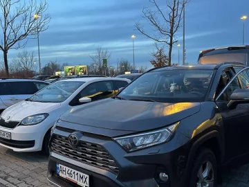 Авто Toyota Rav4 2019 № 7568461