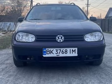 Авто Volkswagen Golf 2000 № 7568477