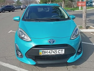Авто Toyota Prius C 2019 № 7568696
