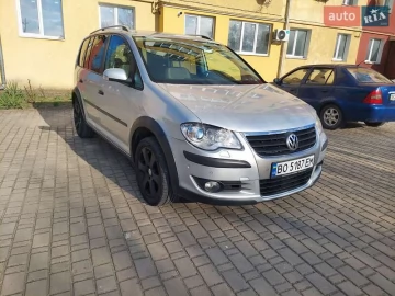 Авто Volkswagen Cross Touran 2008 № 7568809