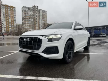 Авто Audi Q8 2021 № 7569486