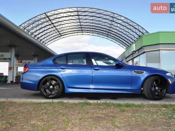 Авто BMW M5 2012 № 7570403