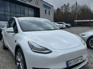 Авто Tesla Model Y 2021 № 7570723