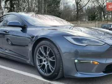 Авто Tesla Model S 2022 № 7570762