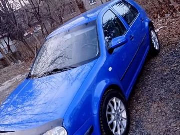 Авто Volkswagen Golf 2000 № 7570789
