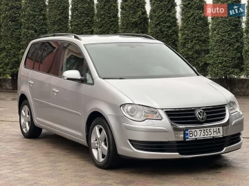 Авто Volkswagen Touran 2008 № 7571084