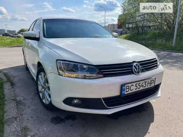 Авто Volkswagen Jetta 2013 № 7571165