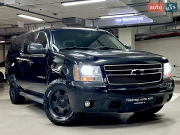 Авто Chevrolet Suburban 2011 № 7571278