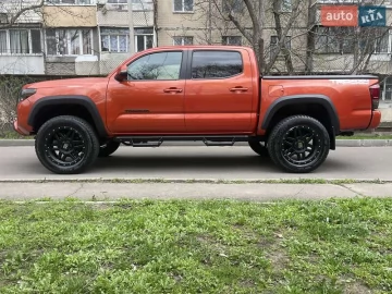 Авто Toyota Tacoma 2017 № 7572043