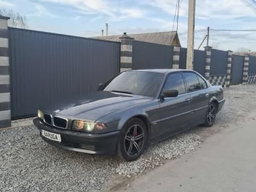 Авто BMW 7 Series 2000 № 7572084
