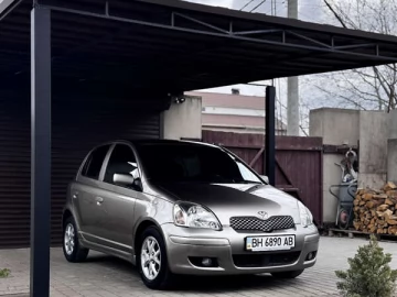 Авто Toyota Yaris 2004 № 7572102
