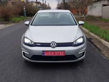 Авто Volkswagen E-Golf 2016 № 7572246