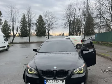 Авто BMW 5 Series 2003 № 7572842