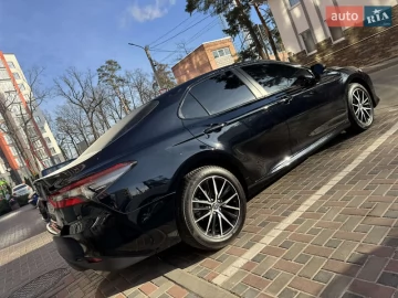 Авто Toyota Camry 2024 № 7573026