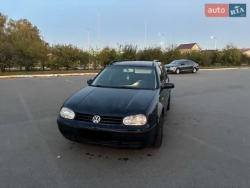 Авто Volkswagen Golf 2001 № 7573107