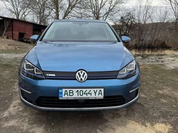 Авто Volkswagen E-Golf 2015 № 7573495