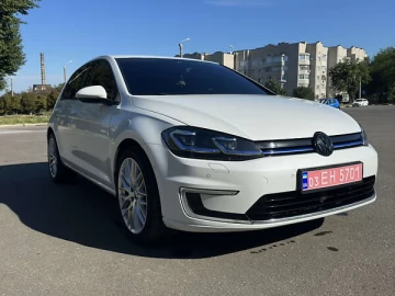 Авто Volkswagen E-Golf 2018 № 7573518