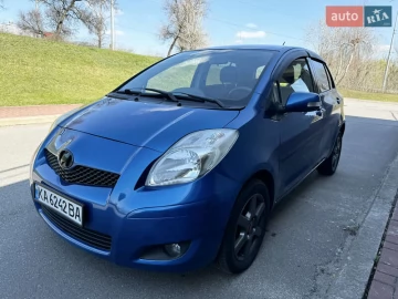 Авто Toyota Yaris 2009 № 7575104