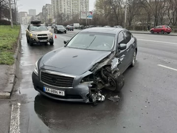 Авто Infiniti M25 2012 № 7575201