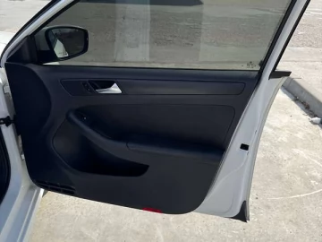 Авто Volkswagen Jetta 2012 № 7575224