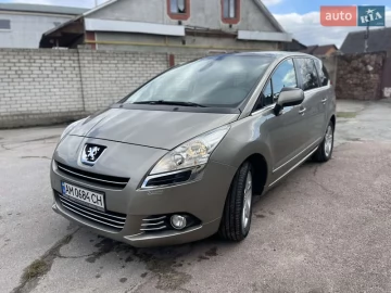 Авто Peugeot 5008 2012 № 7575229