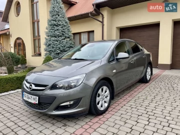 Авто Opel Astra 2019 № 7575293