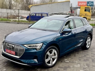 Авто Audi E-Tron 2020 № 7575386