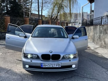 Авто BMW 5 Series 2002 № 7575619