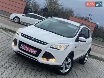 Авто Ford Escape 2016 № 7575821