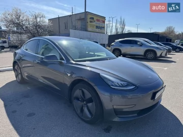 Авто Tesla Model 3 2019 № 7575952
