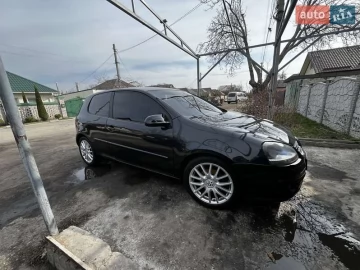 Авто Volkswagen Golf 2004 № 7576082