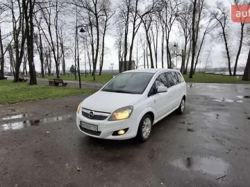 Авто Opel Zafira 2010 № 7576114