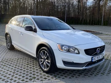 Авто Volvo V60 Cross Country 2015 № 7576362